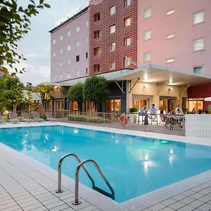 Novotel Due Hotel